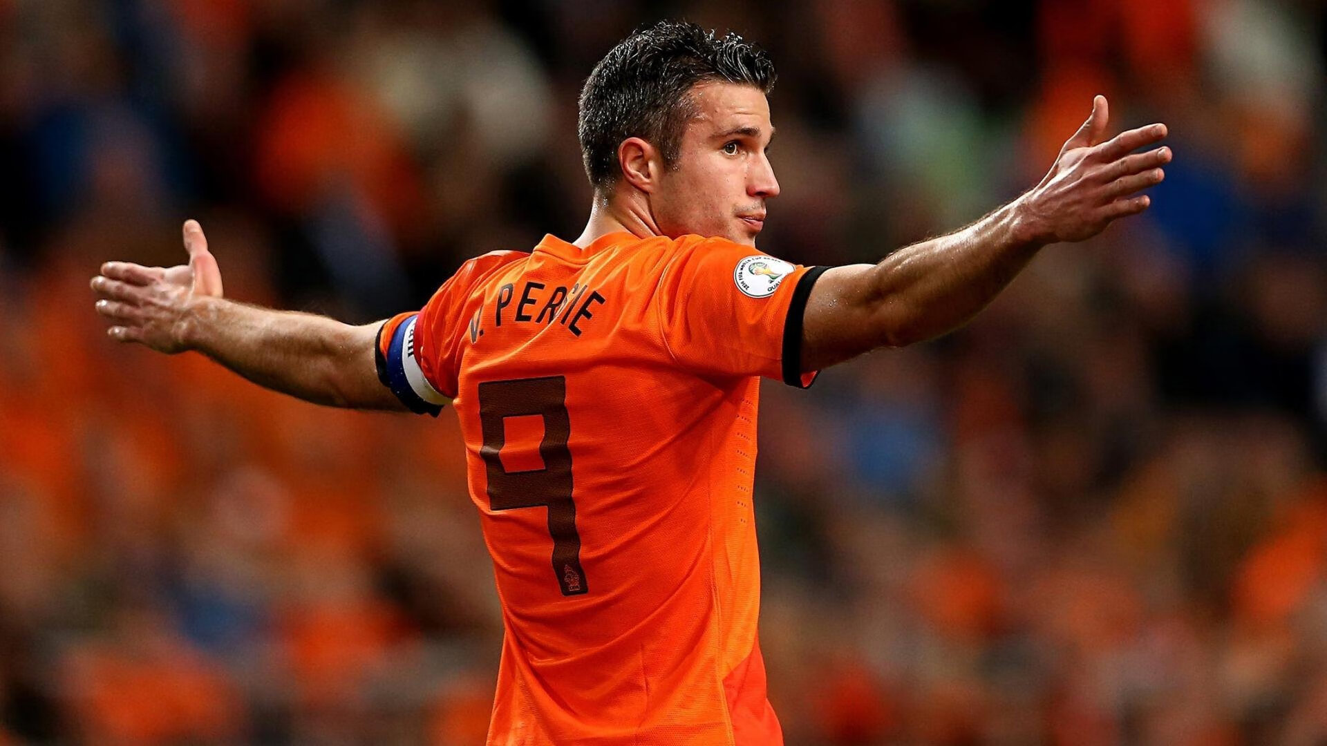 乐动官方网站-莱万9分钟5球视频