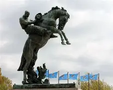 威斯布鲁克和雷霆球员亚历山大