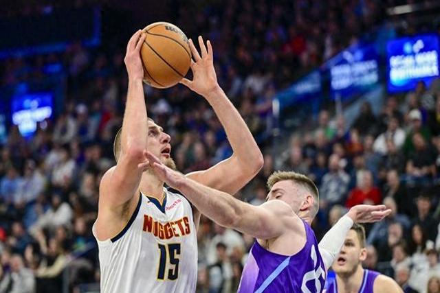 东部球队和西部打多少场比赛